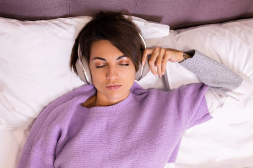 Natural Strategies to Support Sleep During Hormonal Transitions