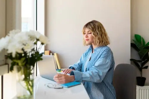 Navigating Menopause Symptoms While Maintaining Work Productivity