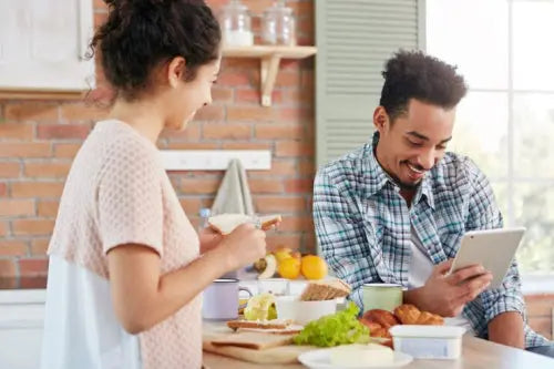 How to Pair Daily Nutrition With Cycle Tracking and Self-Care