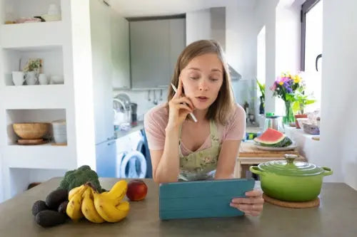 Understanding the Link Between Diet and Hormonal Imbalance: A Guide for Women
